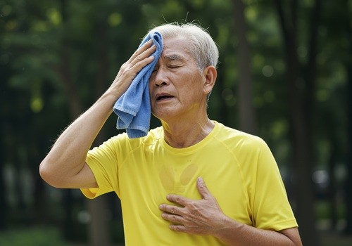 심한 갈증은 고혈당, 식은땀 나면 저혈당? 여름철 '당뇨병 응급상황' 대처법