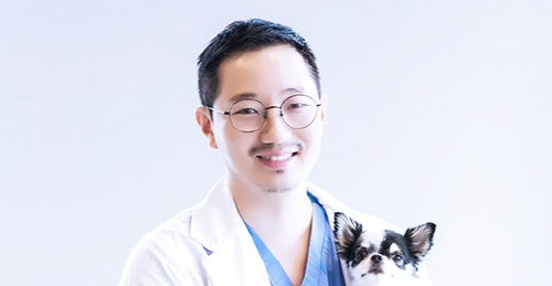 [반려동물 건강이야기] 강아지 턱밑에 생긴 말랑한 혹...‘침샘종’ 의심해야