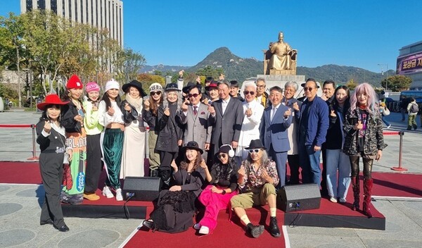"노후 설계부터 삶의 마지막까지 건강하게"...광화문광장서 펼쳐진 웰에... - 뉴스 썸네일 이미지